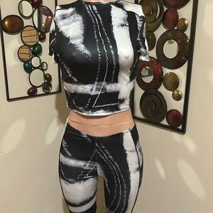 Black white print 2 piece crop tops